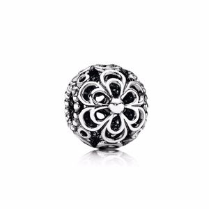 Pandora Picking Daisies Flower Charm